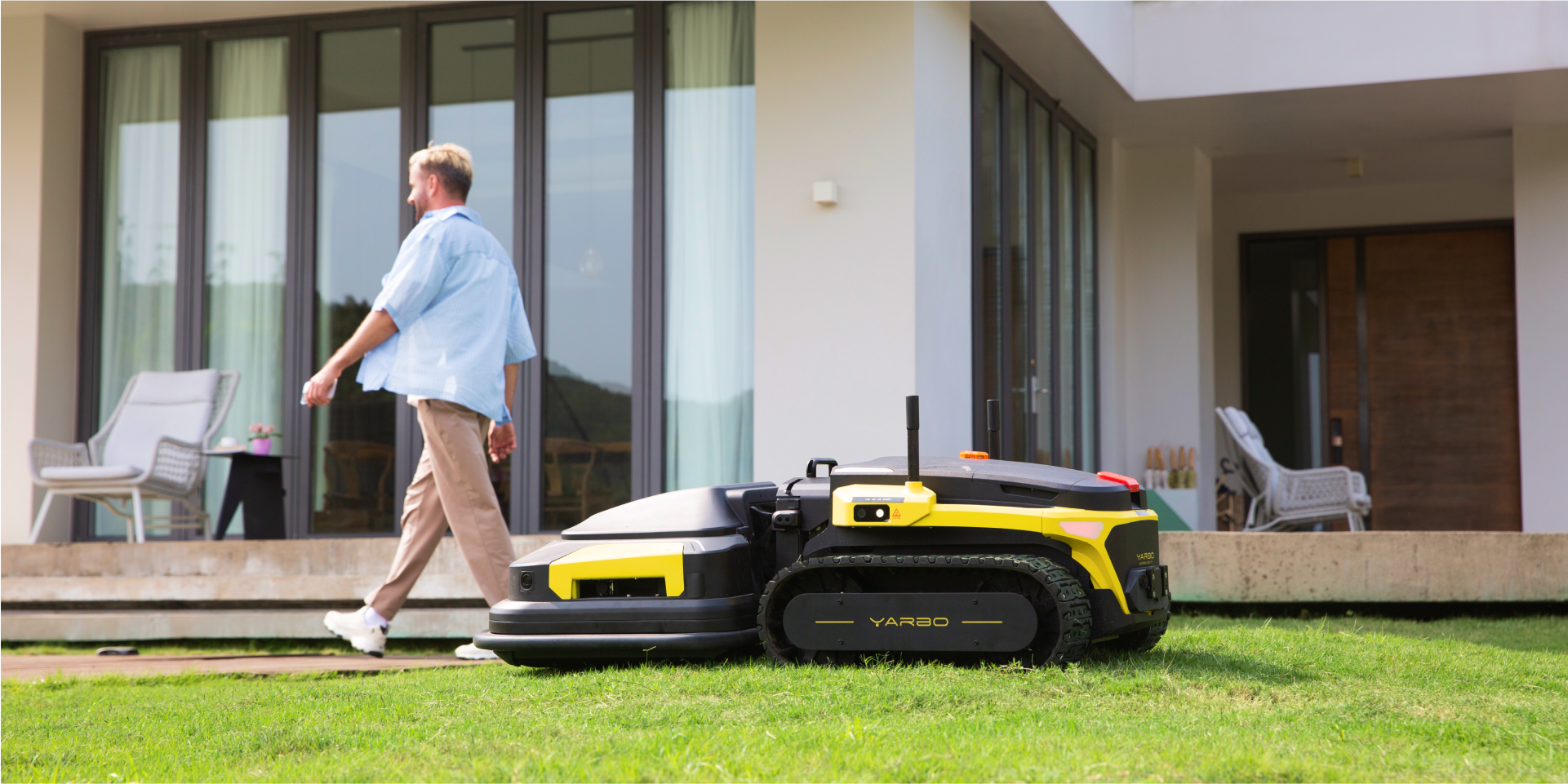 Yarbo's lawn mower cutting grass