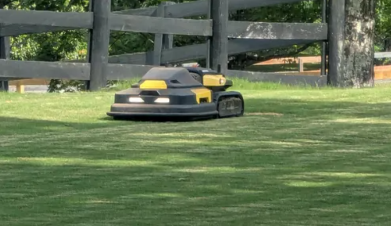 Yarbo lawn Mower