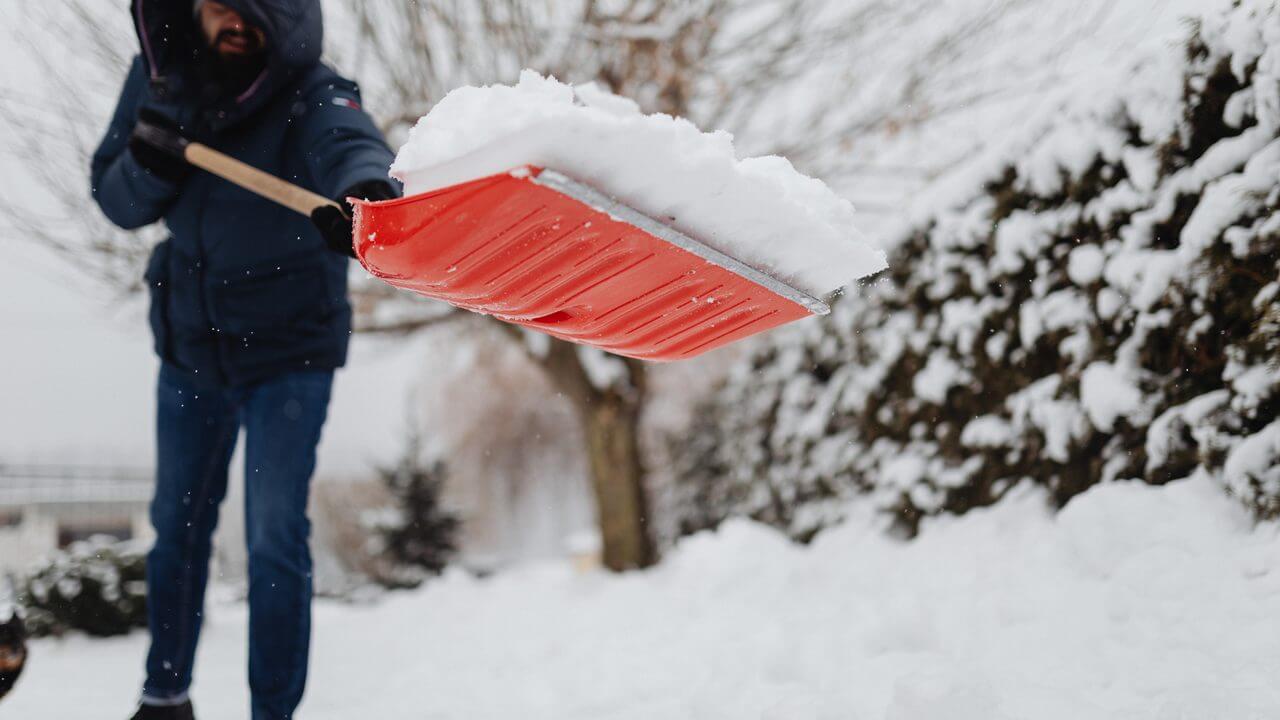 Tips during snow removal